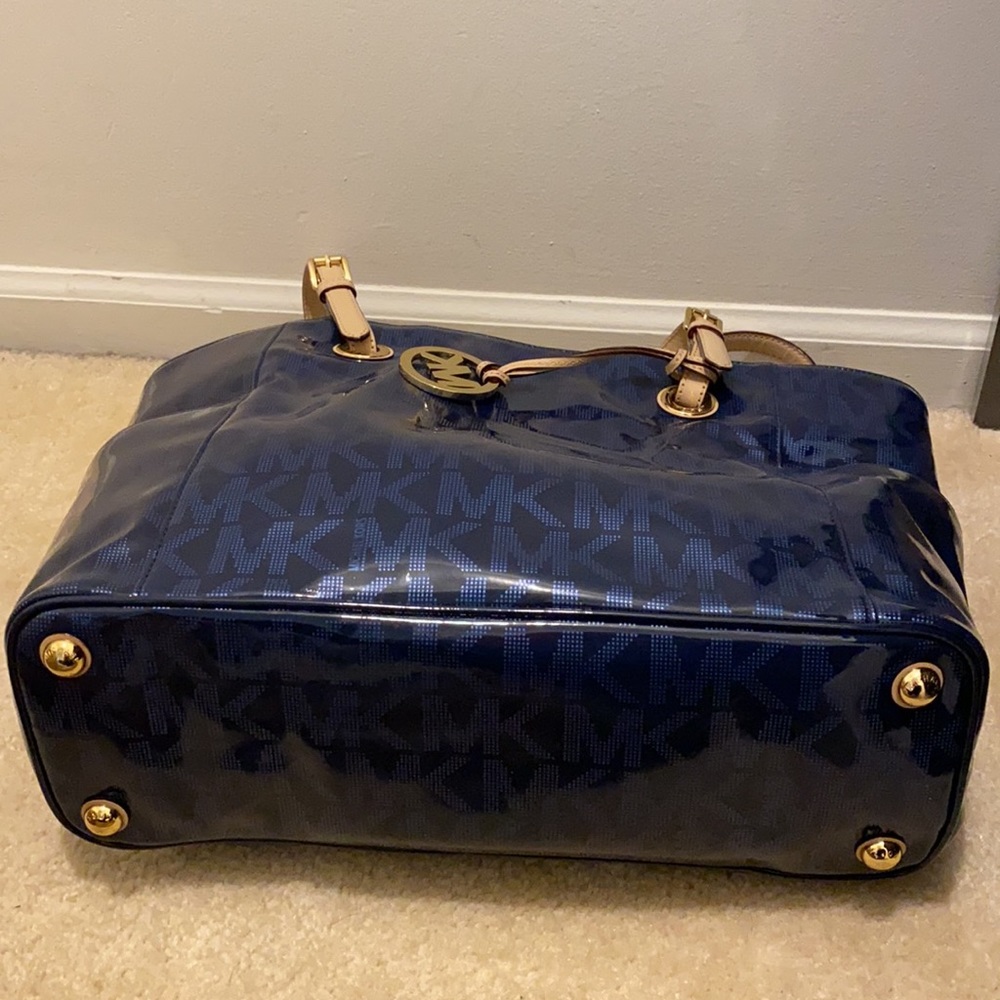 Michael Kors Blue Signature handbag - Picture 4 of 5